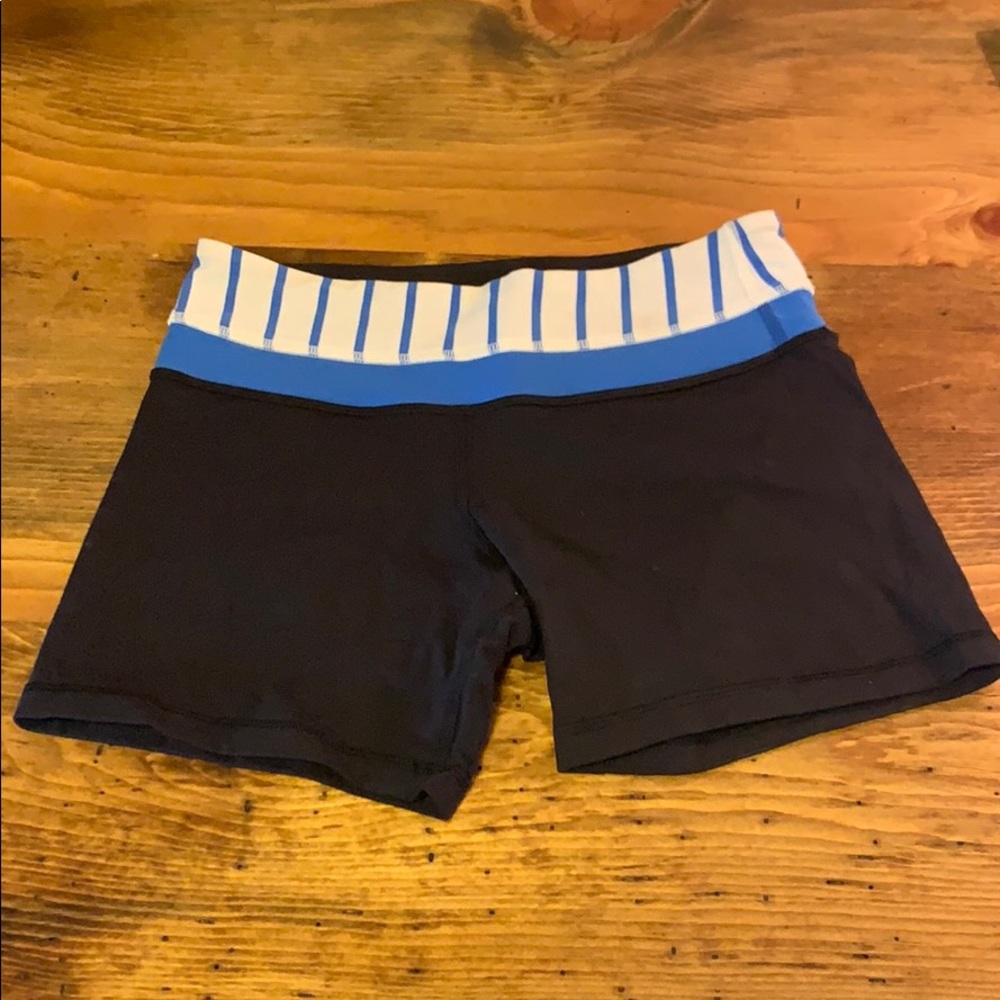 Lululemon reversible Boogie Shorts